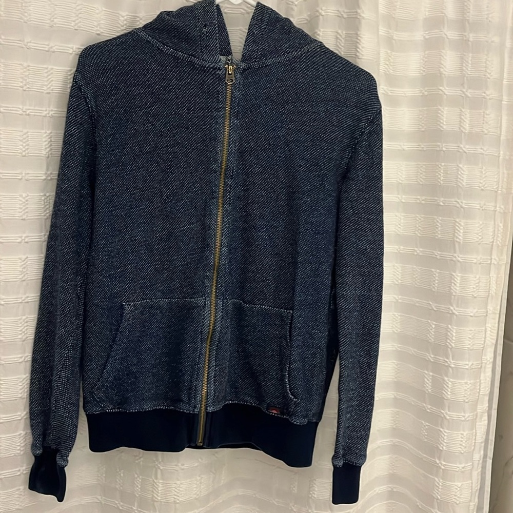 Faherty Brand hooded sweatshirt. Technically Men’s. Size Meduim.